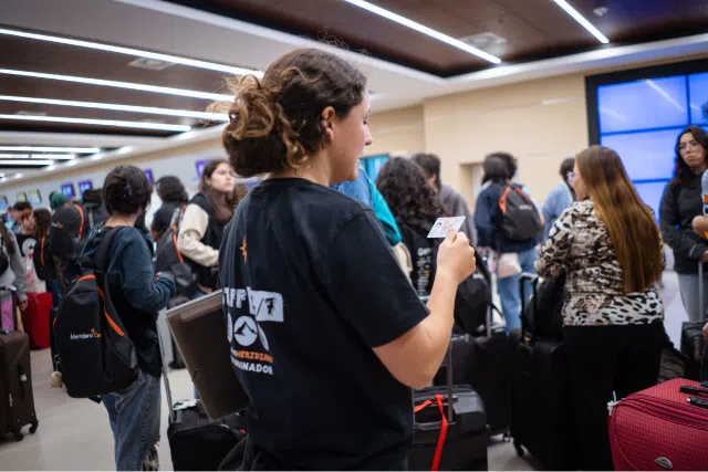 Qué documentos necesito para viajar? - Meridiano Cero Giras de Estudio